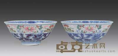 清乾隆 青花加彩小碗（一对） 直径9.5cm